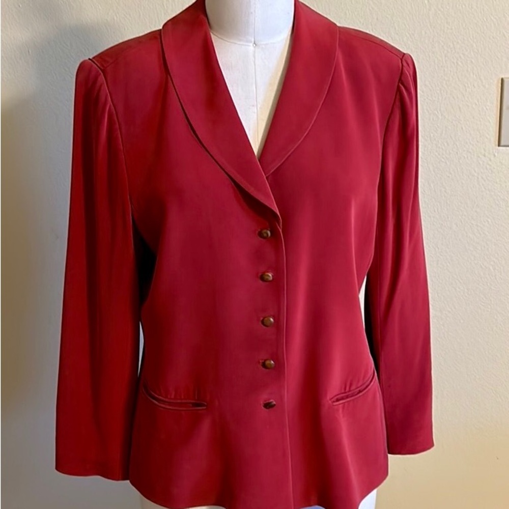 WOMEN’S VINTAGE DANA BUCHMAN PETITES RED SILK JACKET